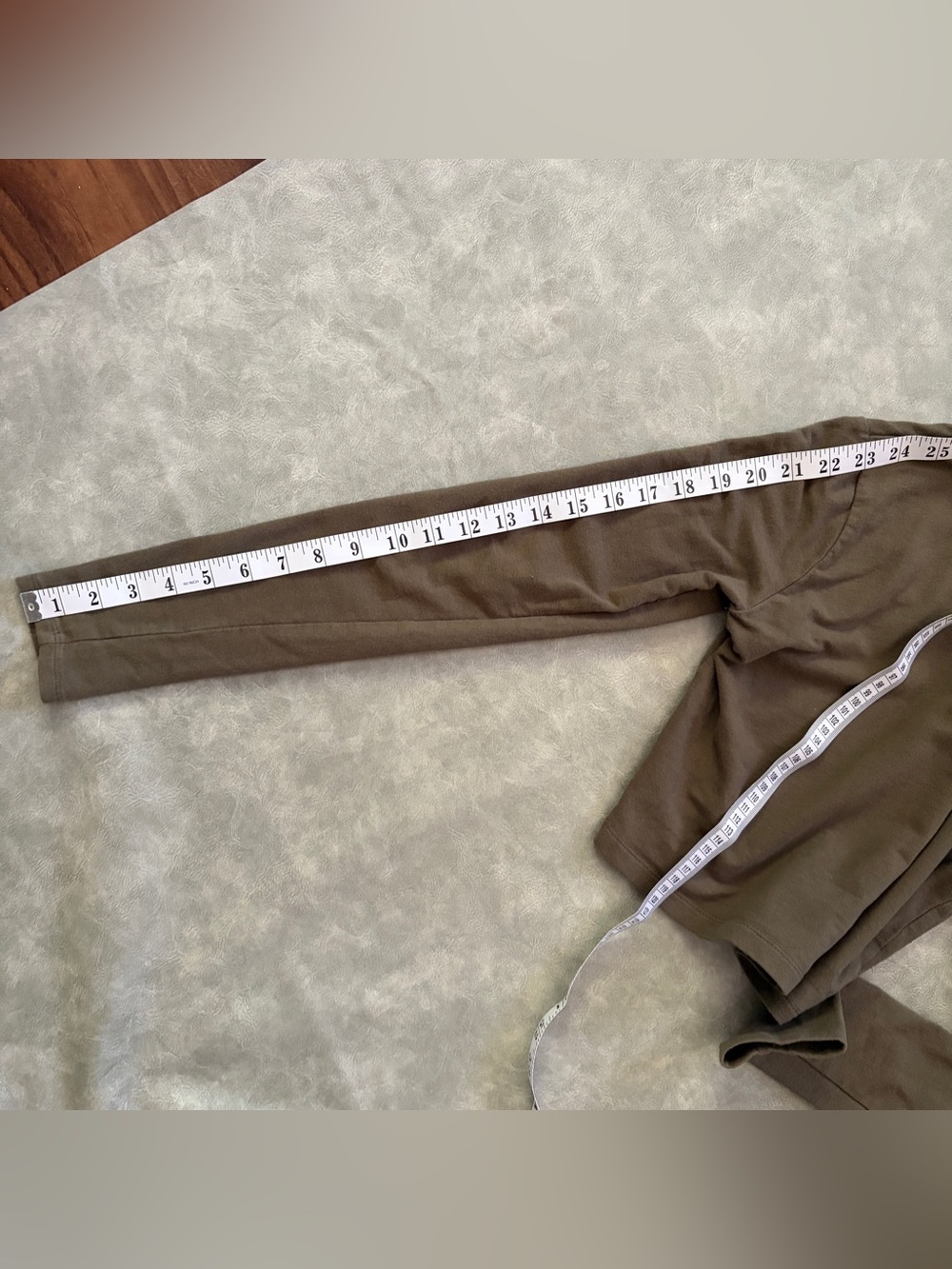 Garage olive green long sleeve cropped zip up sweater - Picture 12 of 12